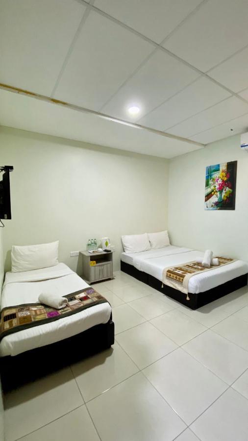 Milvus Hotel Kuah Exterior foto