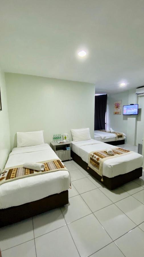 Milvus Hotel Kuah Exterior foto