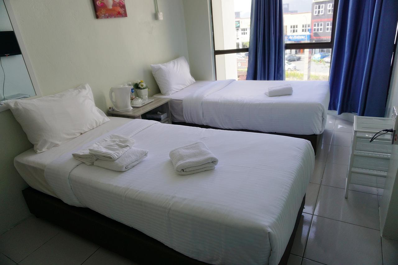 Milvus Hotel Kuah Exterior foto